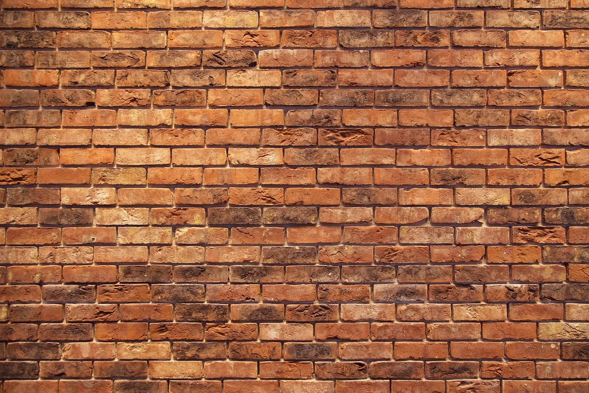 Limewash vs. Emulsion Paint for Old Cottage Walls: A Practical Comparison